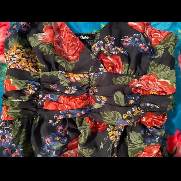 BEAUTIFUL FLORAL SUMMER DRESS - Picture 4 of 5